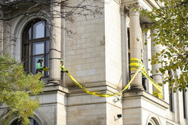 Foto - Greenpeace’ten Alman hükümetine protesto! Bakanlığın önüne bakın ne yazdılar