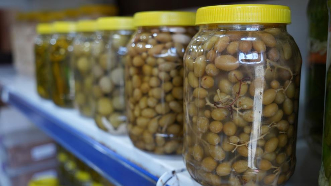 Foto - Gribe karşı etkili çözüm! Doğal ilacımız turşu tezgaha indi