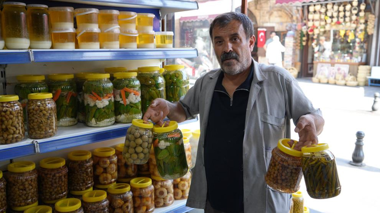 Foto - Gribe karşı etkili çözüm! Doğal ilacımız turşu tezgaha indi