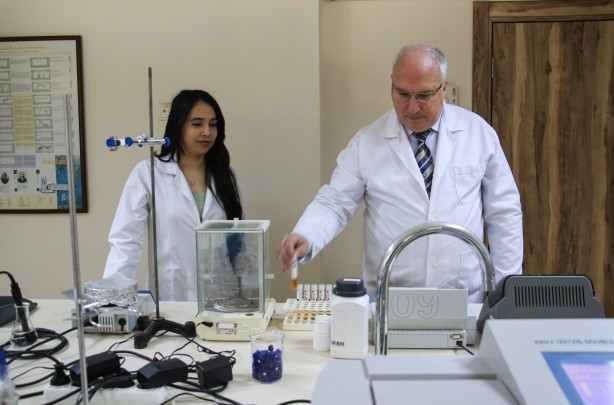 Foto - Gübre kaplama ve katkı maddelerinde yerli ürün arayışı