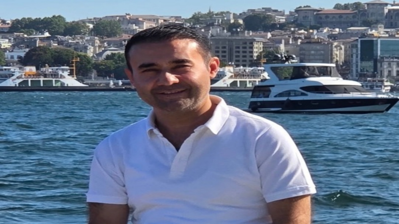 Foto - Güçlü sesiyle şöhreti yakalamıştı! Küçük İbo’nun yeni mesleği ve son hali olay oldu