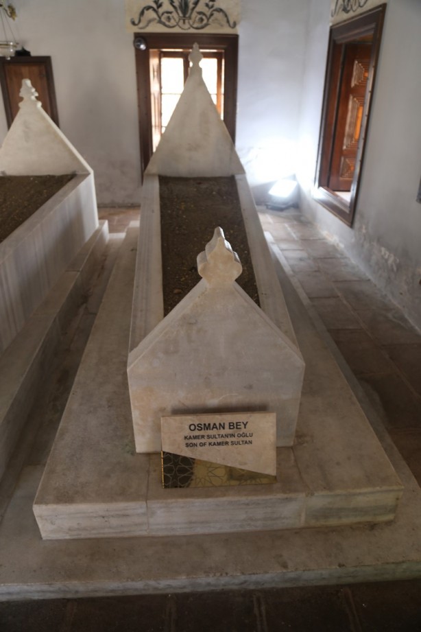 Foto - Gülruh Hatun Türbesi