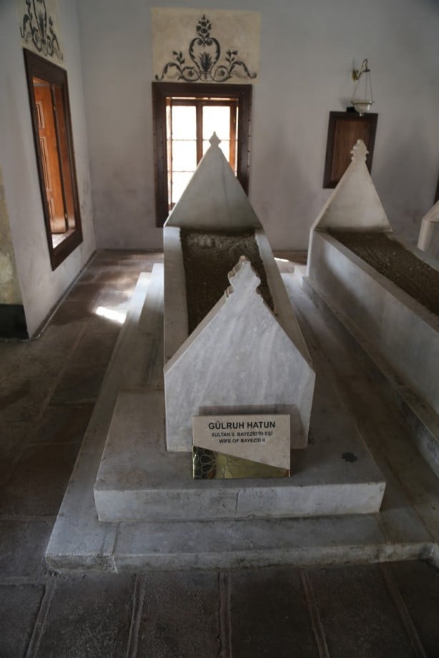 Foto - Gülruh Hatun Türbesi