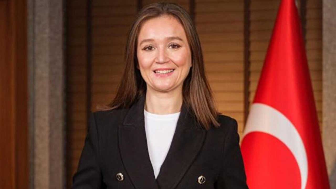 Gülşah Durbay’ın ardından Şehzadeler Belediye Meclisi yeni başkanını seçecek! AK Parti'den anlamlı karar