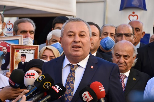 Foto - Gültekin Uysal'dan Diyarbakır annelerine ziyaret