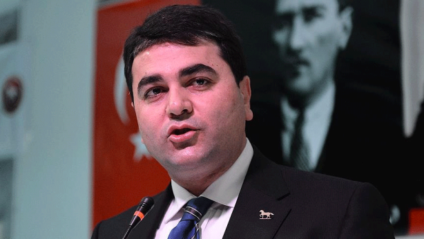 Foto - Gültekin Uysal’dan kaş yapacağım derken göz çıkarttı! CHP’liler kızgın "Yeniden Milli Şef’e karşı buradayız"