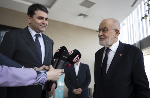 Foto - Gültekin Uysal'dan Temel Karamollaoğlu'na ziyaret