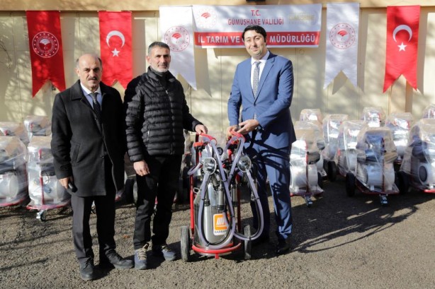 Foto - Gümüşhane'de üreticilere makine ve teçhizat desteği