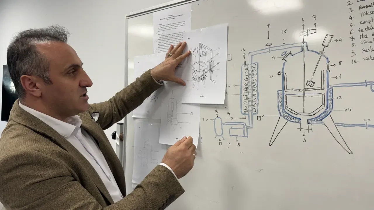 Foto - Gümüşhane’de, "Yok böyle bir şey" dedirten olay! Otostop çektikleri sürücüye "dayı" dediler, gerçek kimliğini öğrenince şok oldular 