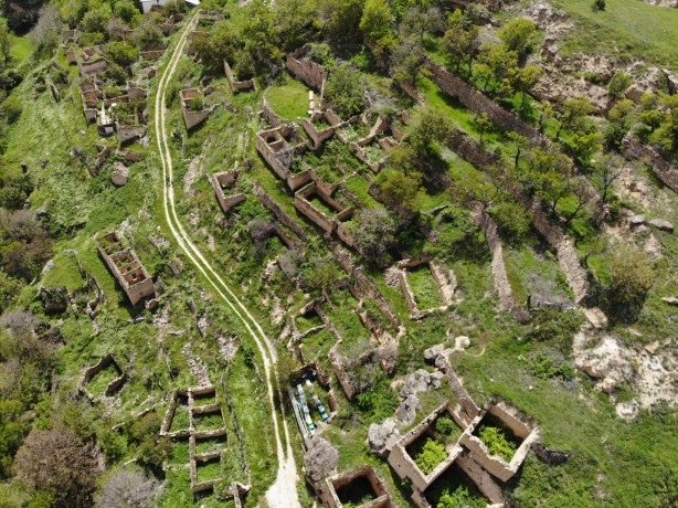 Foto - Gümüşhane’deki tarihi taş evler turizme kazandırılmayı bekliyor