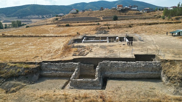 Foto - Gümüşhane'den gelen haber şaşırttı! Çok kollu bir şamdan...