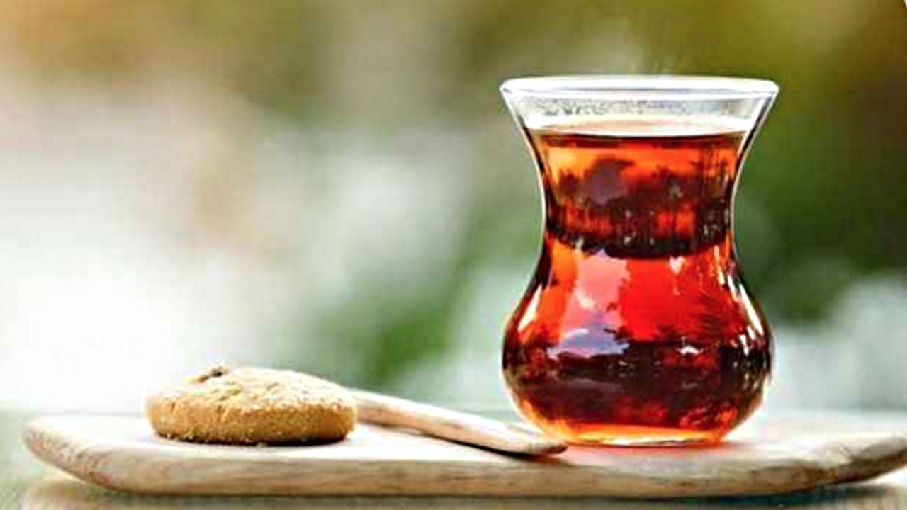 Foto - Çayı içerken dikkat! Öyle bir zararı çıktı ki! Bakın ne oluyor