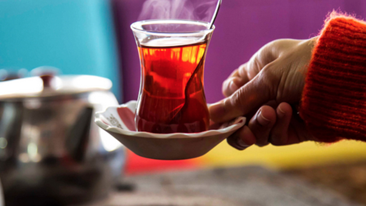 Foto - Çayı içerken dikkat! Öyle bir zararı çıktı ki! Bakın ne oluyor