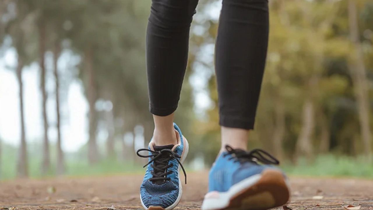 Foto - Günde 100 dakika fazla yürüyen bu hastalıktan kurtuluyor! Bel ağrısı için yürüyüşün hızı, mesafesi önemli