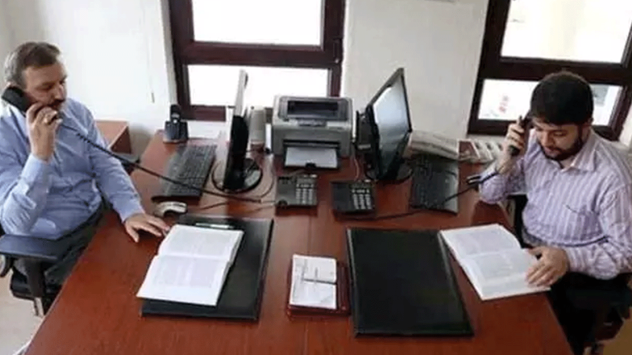 Foto - Alo Fetva Hattı'na gelen sorular gündem oldu: Onları psikoloğa yönlendiriyoruz!