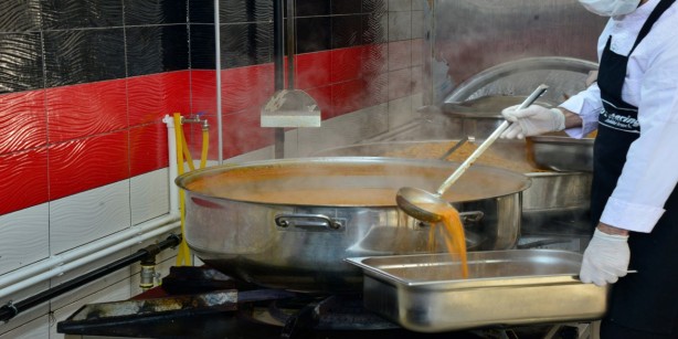 Foto - Günde 5 bin kişiye yemek veren ünlü şirket iflas bayrağını çekti