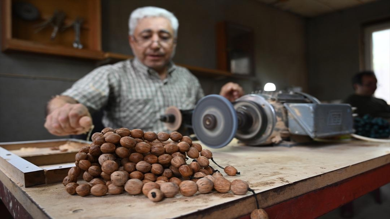 Foto - Günde 5 tane üretip internetten satıyor! Millet, çılgınlar gibi talep gösteriyor