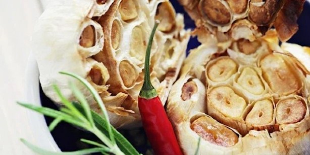 Foto - Günde 6 diş pişmiş sarımsak yerseniz neye iyi gelir? Herkes onu konuşuyor: Bakın ne için yüzyıllardır kullanılıyor