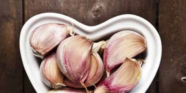 Foto - Günde 6 diş pişmiş sarımsak yerseniz neye iyi gelir? Herkes onu konuşuyor: Bakın ne için yüzyıllardır kullanılıyor