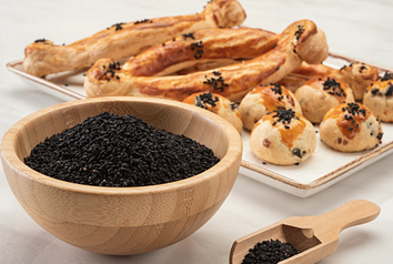 Günde bir kaşık bol bol tüketin! Çörek otu: kolesterolü düşürüyor, karaciğeri tertemiz yapıyor! Her gece yemenin faydaları