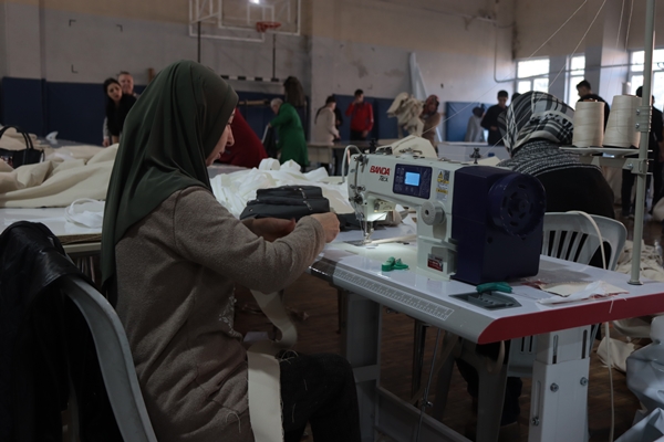 Foto - Günde tam 50 tane! Okul değil sanki fabrika