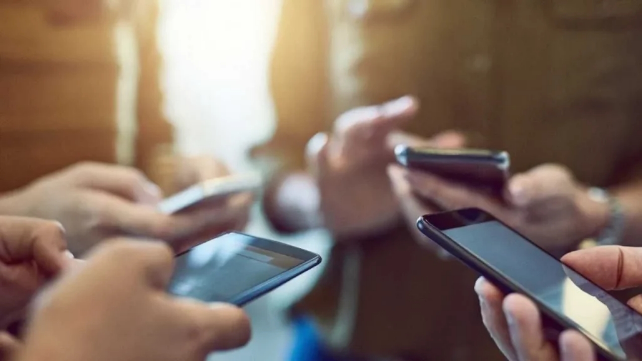 Gündeme bomba gibi düşen iddia! O ünlü firma kolları sıvadı! Turkcell, Vodafone ve Türk Telekom’dan sonra 4. operatör olacaklar! "Erdoğan" detayı dikkat çekti