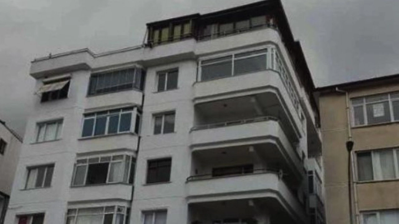 Foto - Gündeme bomba gibi düştü! İşte Güllü'nün kızı ve oğlunun savcılık ifadeleri