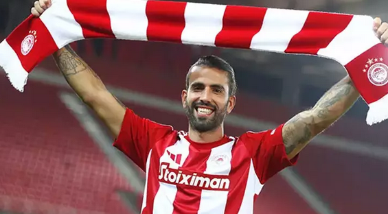 Foto - Gündemi altüst eden açıklama! Hadi oradan edepsiz adam! Oynamadan parayı cebine indirmekle övünen saygısız...