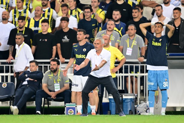 Foto - Gündemi altüst etti: Volkan Demirel'den Jose Mourinho'ya veryansın! 