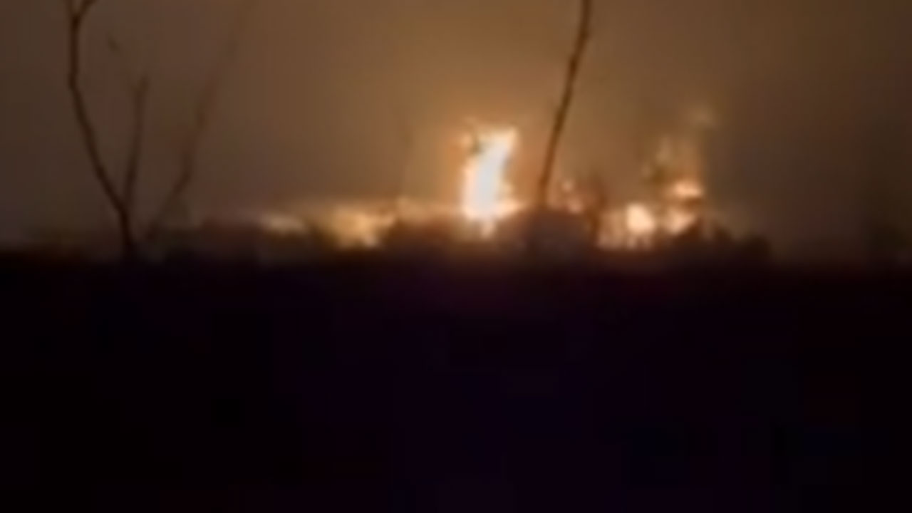 Foto - Gündemi sarsacak gelişme! Petrol tesisi vuruldu