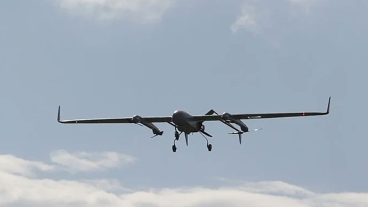 Foto - Gündemi sarsan saldırı: İnsansız hava aracı tesisi vuruldu! Yüzlerce İHA pert oldu