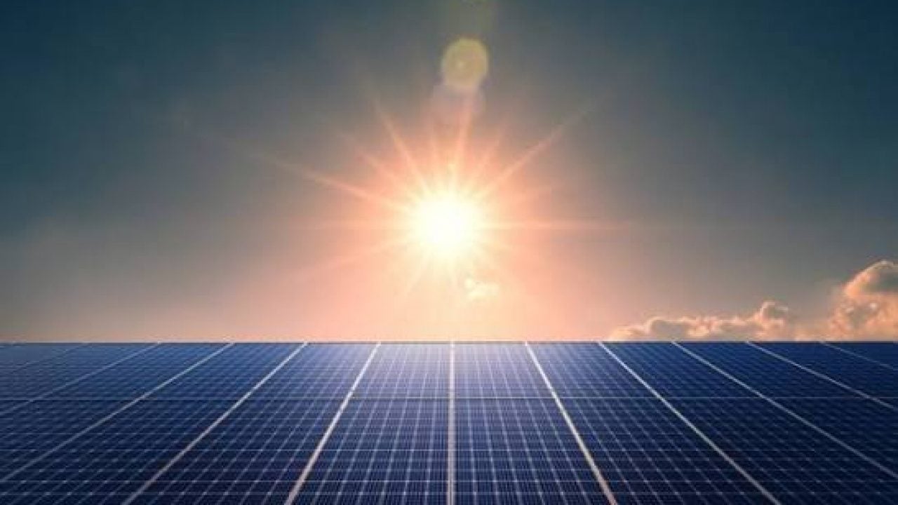 Foto - Güneş enerjisi nükleeri geçti: Büyümede yeni eşik şebeke ve depolama