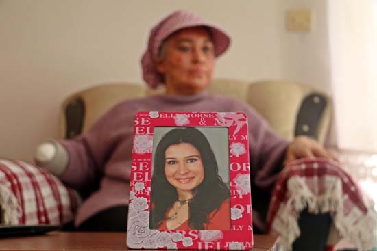 Foto - Güneşe çıkınca eriyor! Yaz mevsimi kabusu oldu