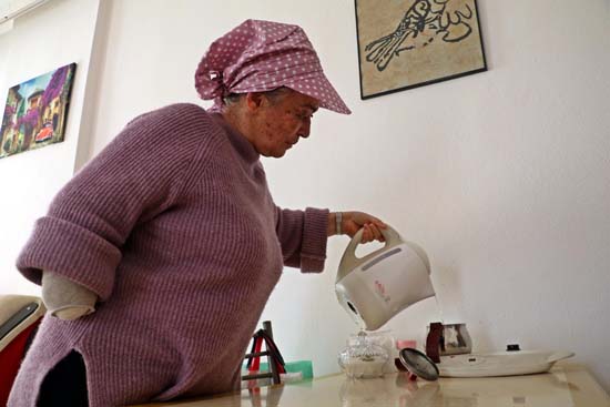 Foto - Güneşe çıkınca eriyor! Yaz mevsimi kabusu oldu