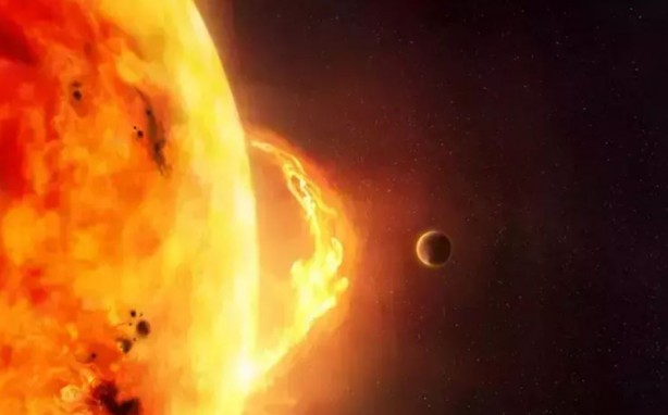 Foto - Güneş'te şiddetli patlama! Elektronik cihazları etkileyebilir