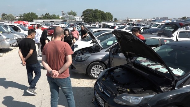 Foto - Günler önceki tabloyu unutun! Oto pazarının son hali şaşkına çevirdi