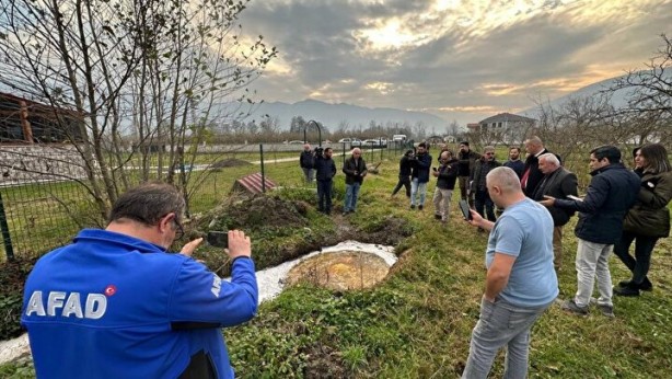 Foto - Günlerdir alev alev yanan suyun sırrı ortaya çıktı!