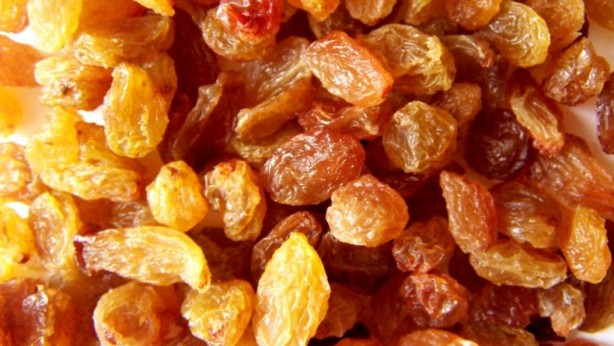 Foto - Günlük 21 adet kuru üzüm yemenin 13 muhteşem faydası