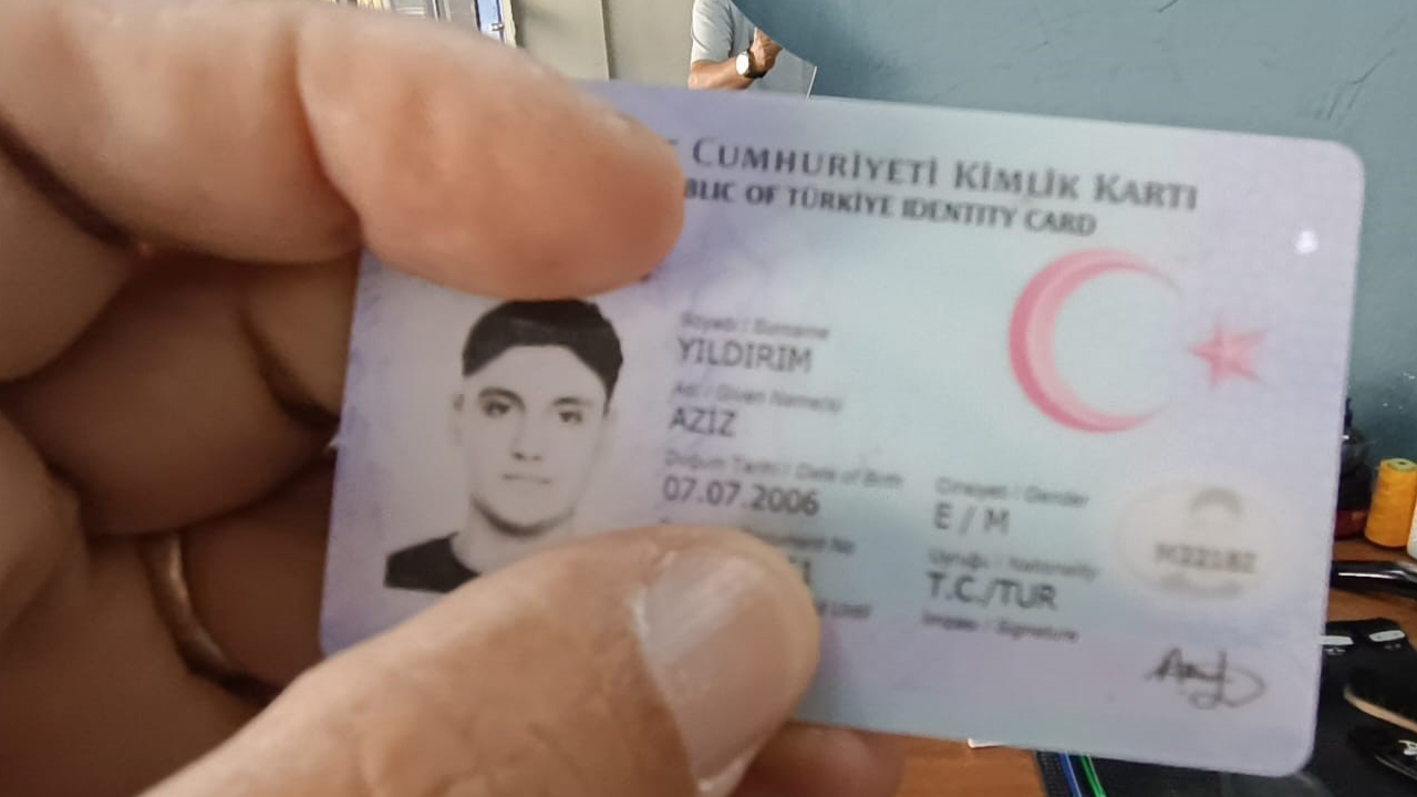 Foto - Günün en çok konuşulan haberi Manisa’dan geldi: Aziz Yıldırım Galatasaraylı çıktı