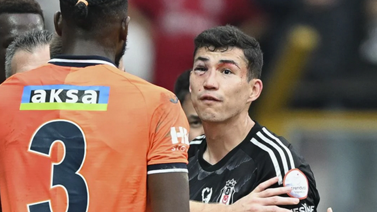 Foto - Günün fıkra haberi de bizden olsun! Şaka gibi yahu... Biz Türkler futbolcudan anlamıyoruz kesin!