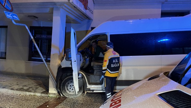 Foto - Günün ilk kazasında başrolde yine alkol var