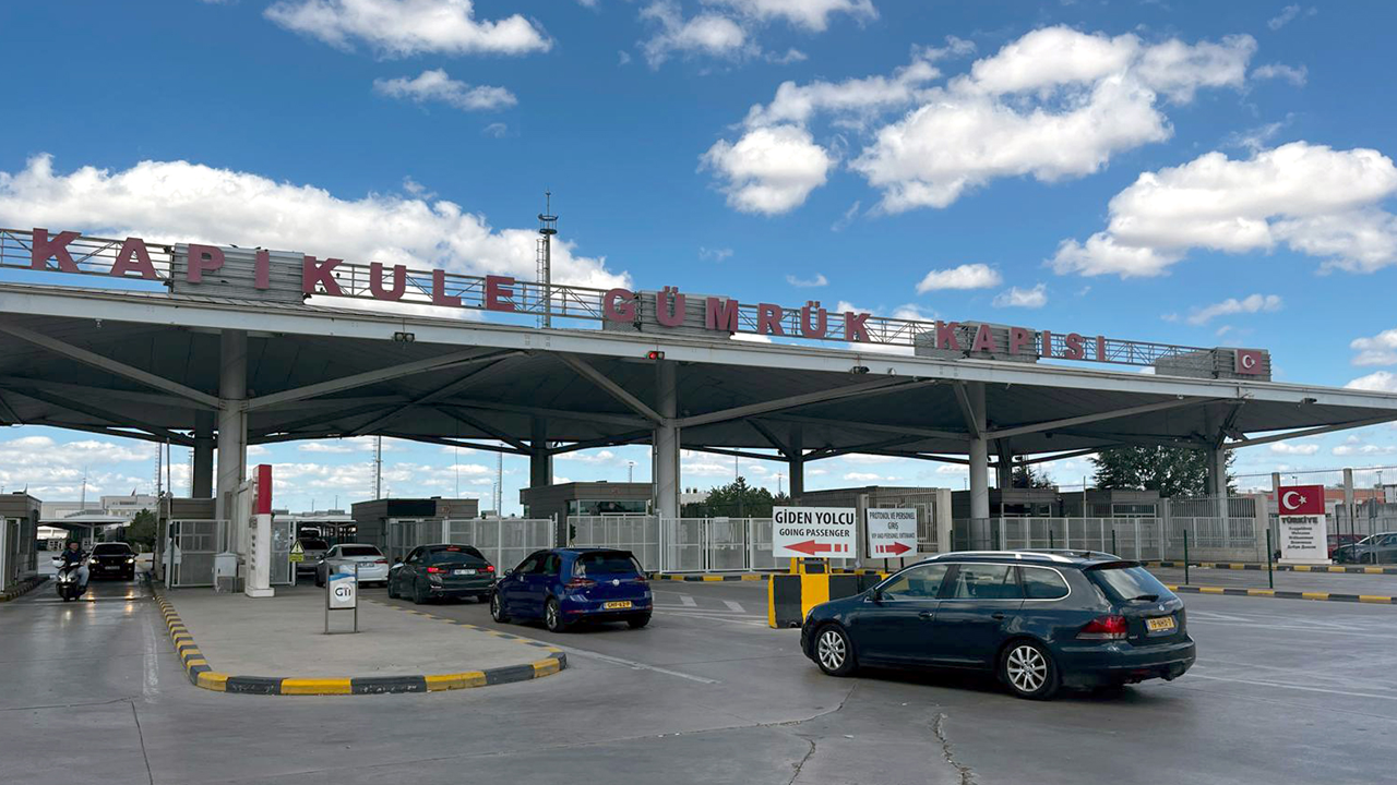 Foto - Gurbetçiler akın akın! Edirne’deki sınır kapılarından 3 ayda 4 milyondan fazla kişi geçti