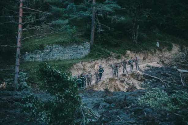 Foto - Gürcistan’da toprak kaymasında can kaybı 17’ye yükseldi