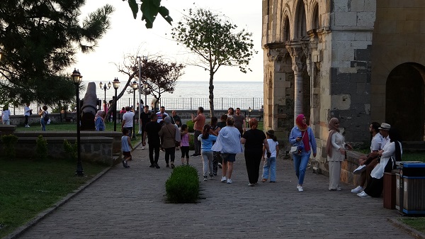 Foto - Gürcistan'da Trabzon'a bu sebeple geliyorlar