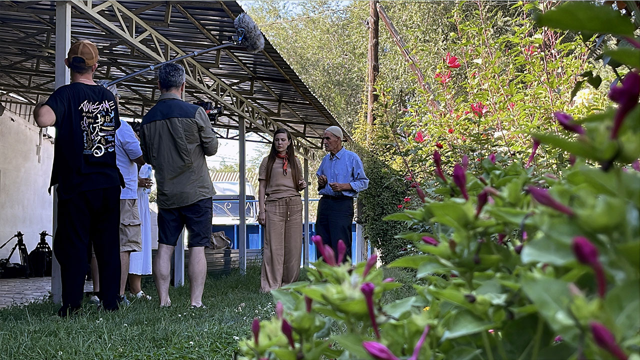 Gürcistan’dan sürülen Ahıska Türklerinin dramı sinemaya aktarıldı! Sürgünün tanıkları seti ziyaret etti