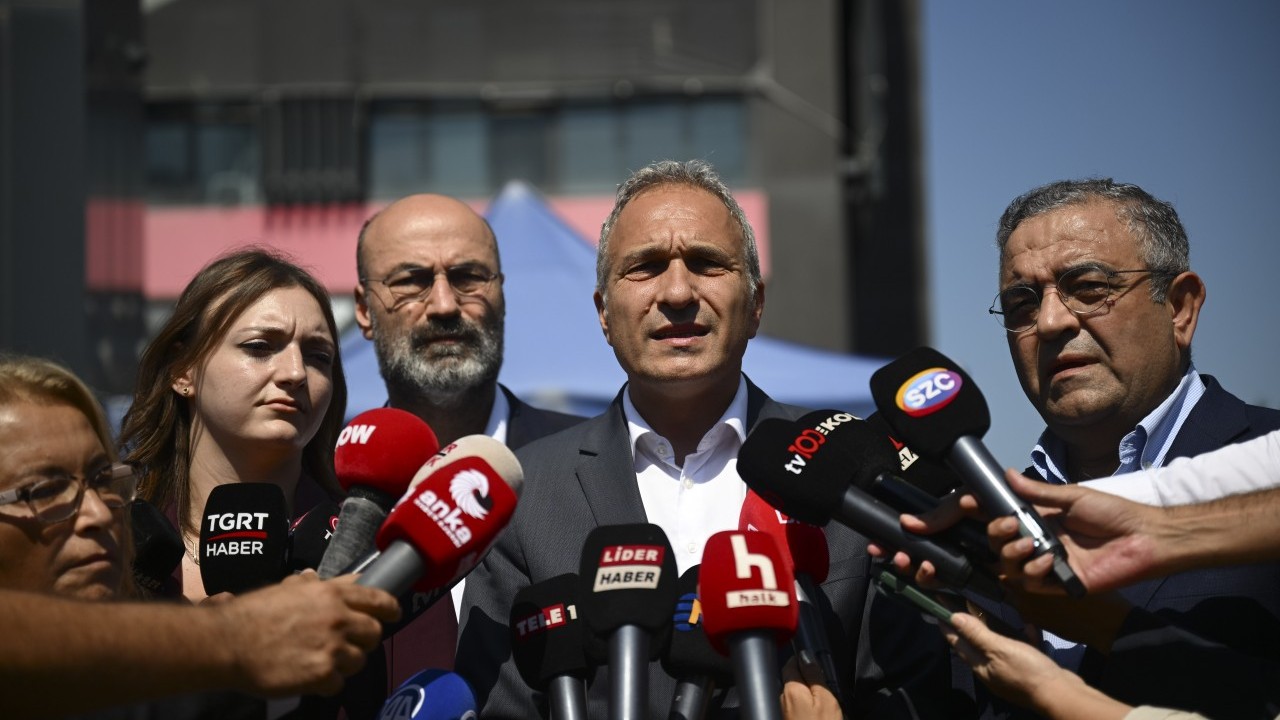 Foto - Gürsel Tekin ilk kez bu kadar sert konuştu! "Bu son uyarım, yoksa…"