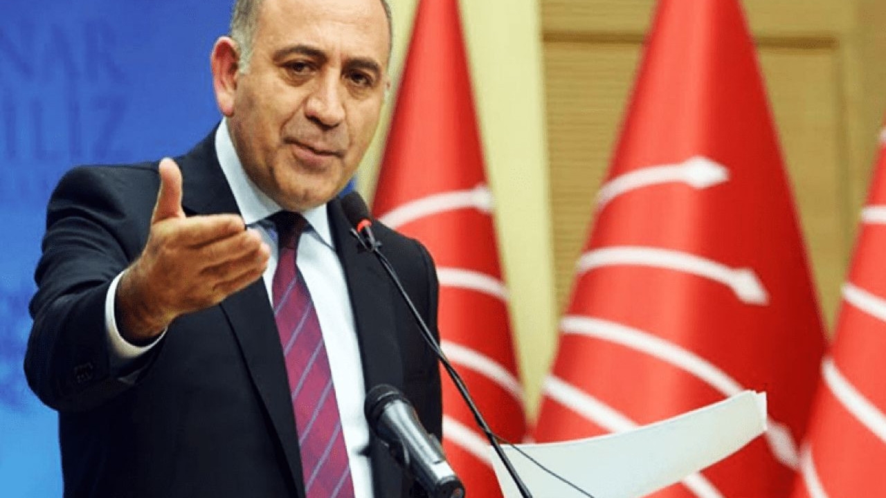 Foto - Gürsel Tekin’in ikinci eşi yeniden gündeme geldi! Kendisinden 26 yaş küçük ve haber spikeri