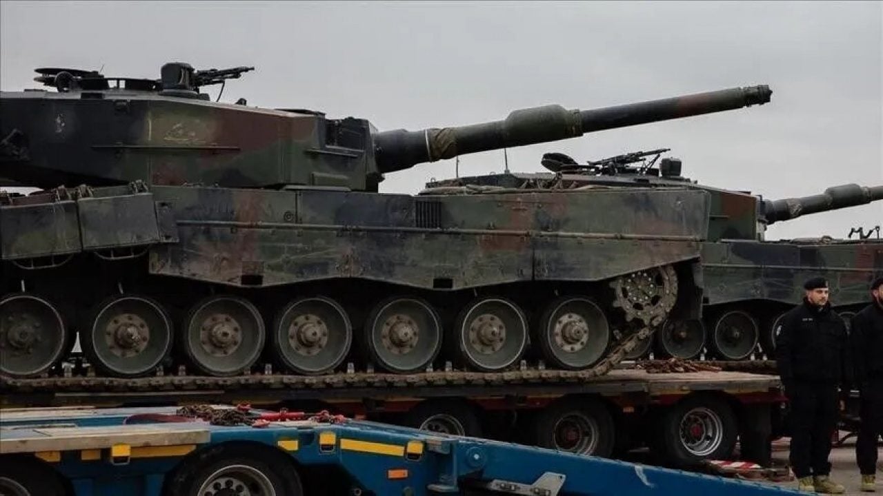 Foto - 'Güvenilmez' olduklarını bir kez daha kanıtladılar: Ünlü tank projesinden çekildiler