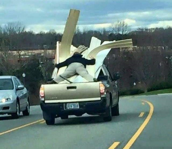 Foto - Güvenlik bu insanların umurunda değil!