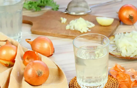 Foto - Güzel ve sağlıklı saçlar için soğan suyu: Saç dökülmesi olanlar, nasıl kurtulurum diyenler... İşte bu kadar kolay